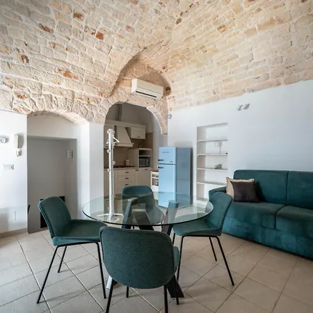 Aria Di Ceglie Authentic Elegance *